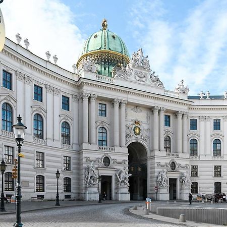 Highlight Apartment Hofburg Wina Bagian luar foto